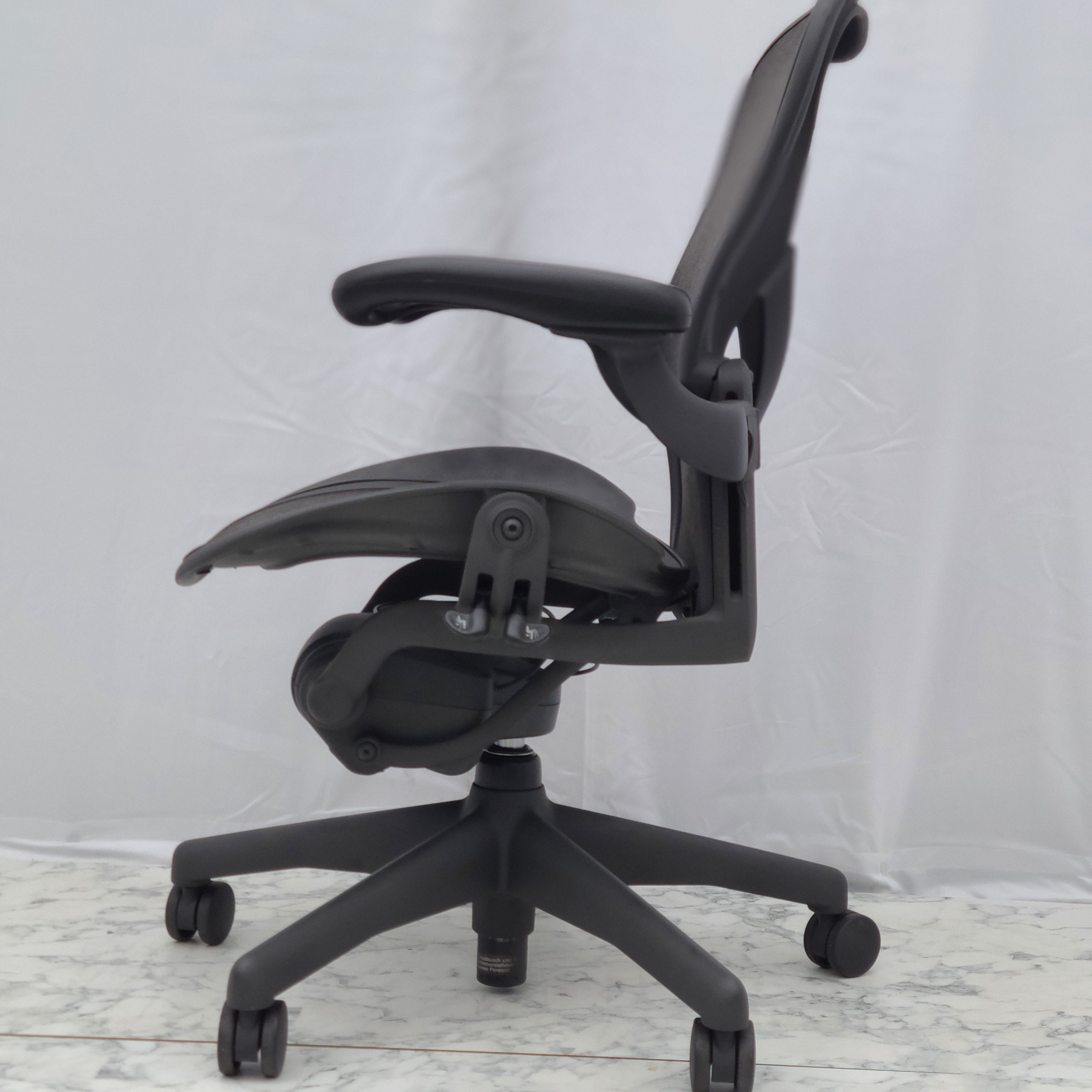 Herman Miller Aeron Posturefit Office Chair - Size C - FULLY LOADED - HM Chairs