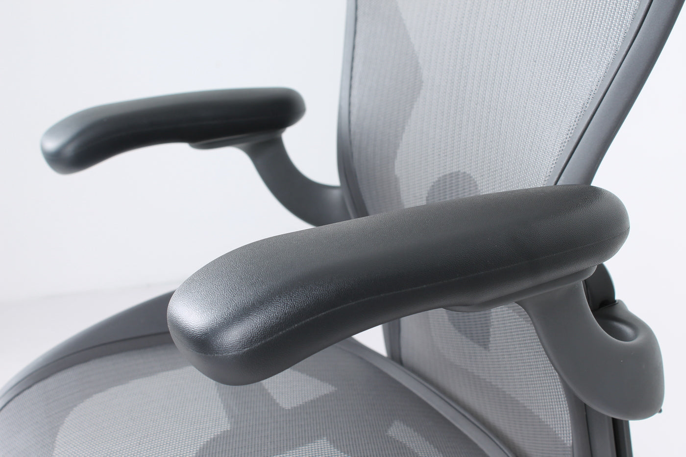 Herman Miller Aeron Remastered Lumbar Office Chair - Size B - FULLY LOADED - HM Chairs
