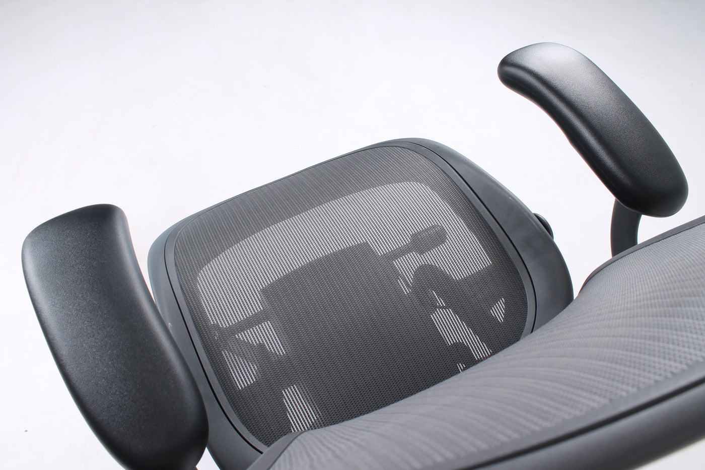 Herman Miller Aeron Remastered Lumbar Office Chair - Size B - FULLY LOADED - HM Chairs