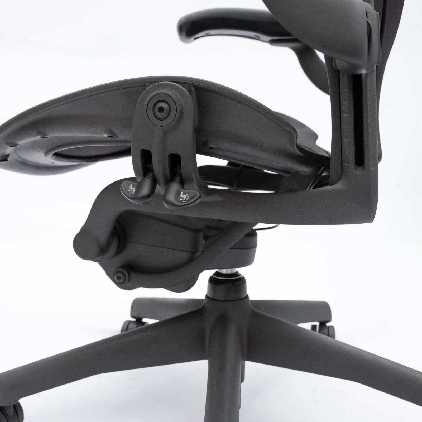 Herman Miller Aeron Posturefit Classic Office Chair - Size B - FULLY LOADED