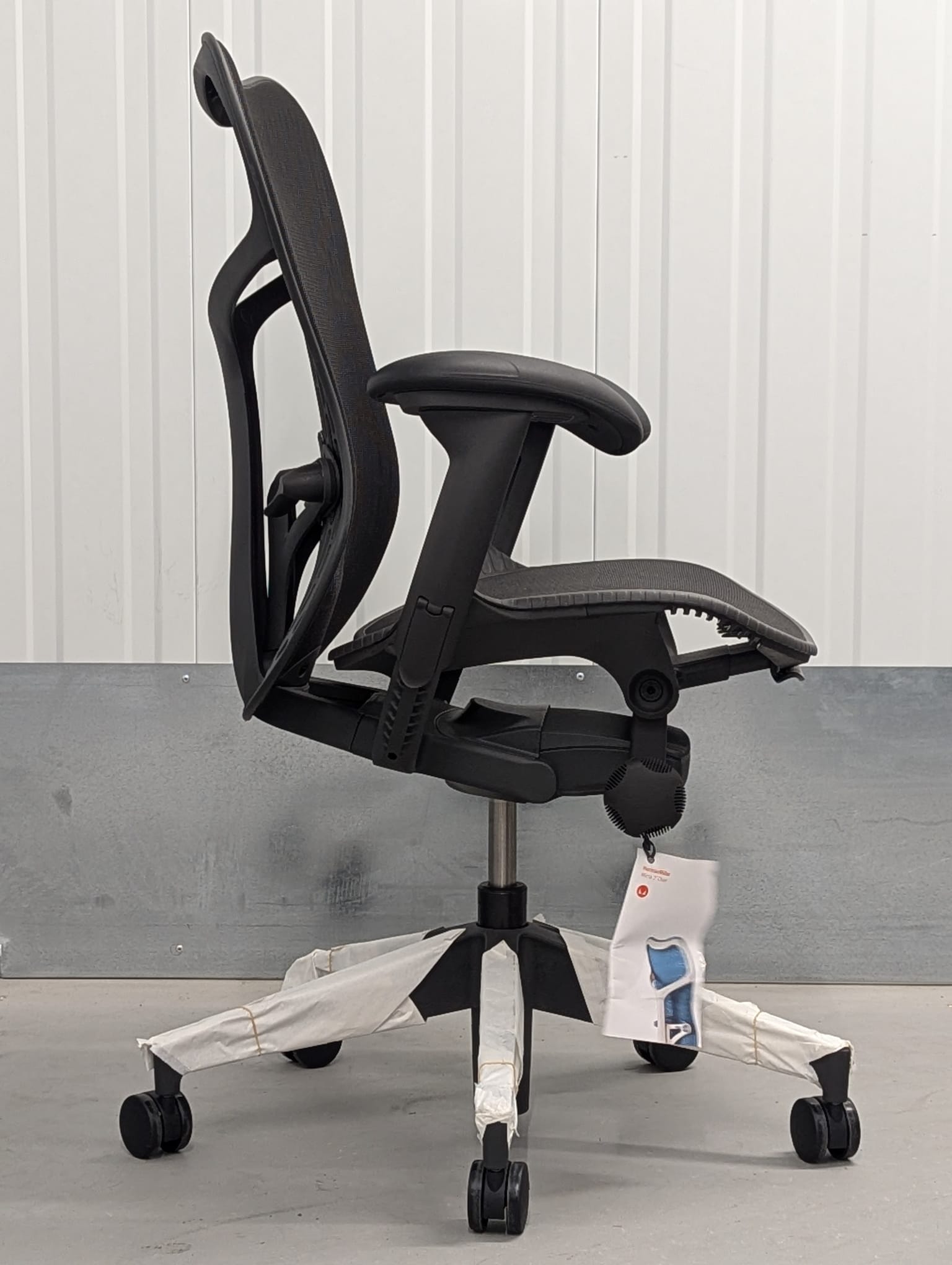 Herman Miller Mirra 2 Fully Loaded Office Chair with Butterfly Back Support - Graphite/Black BRAND NEW - HM Chairs
