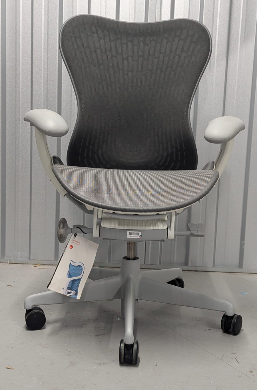 Herman Miller Mirra 2 White/Grey Office Chair - FULLY LOADED - Butterfly - HM Chairs