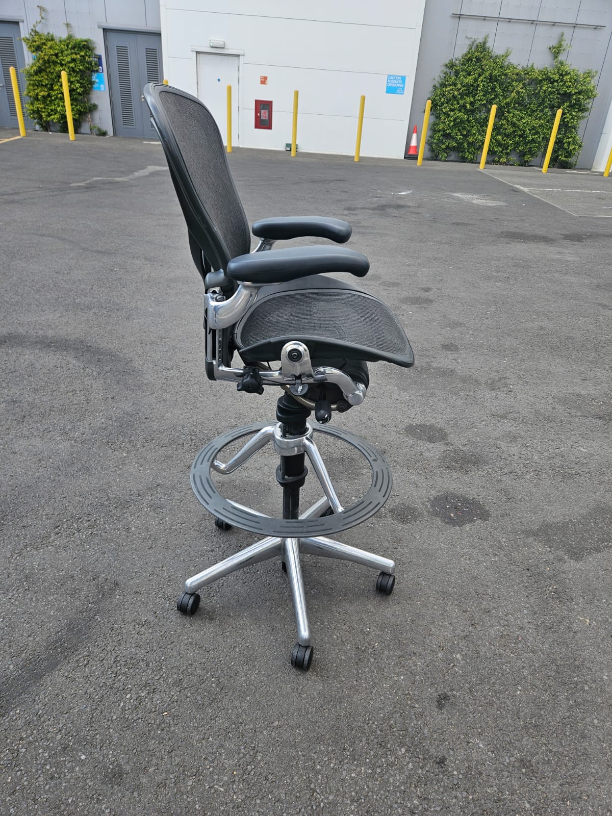 Herman Miller Aeron Chrome Posturefit Stool Chair - Size B - FULLY LOADED