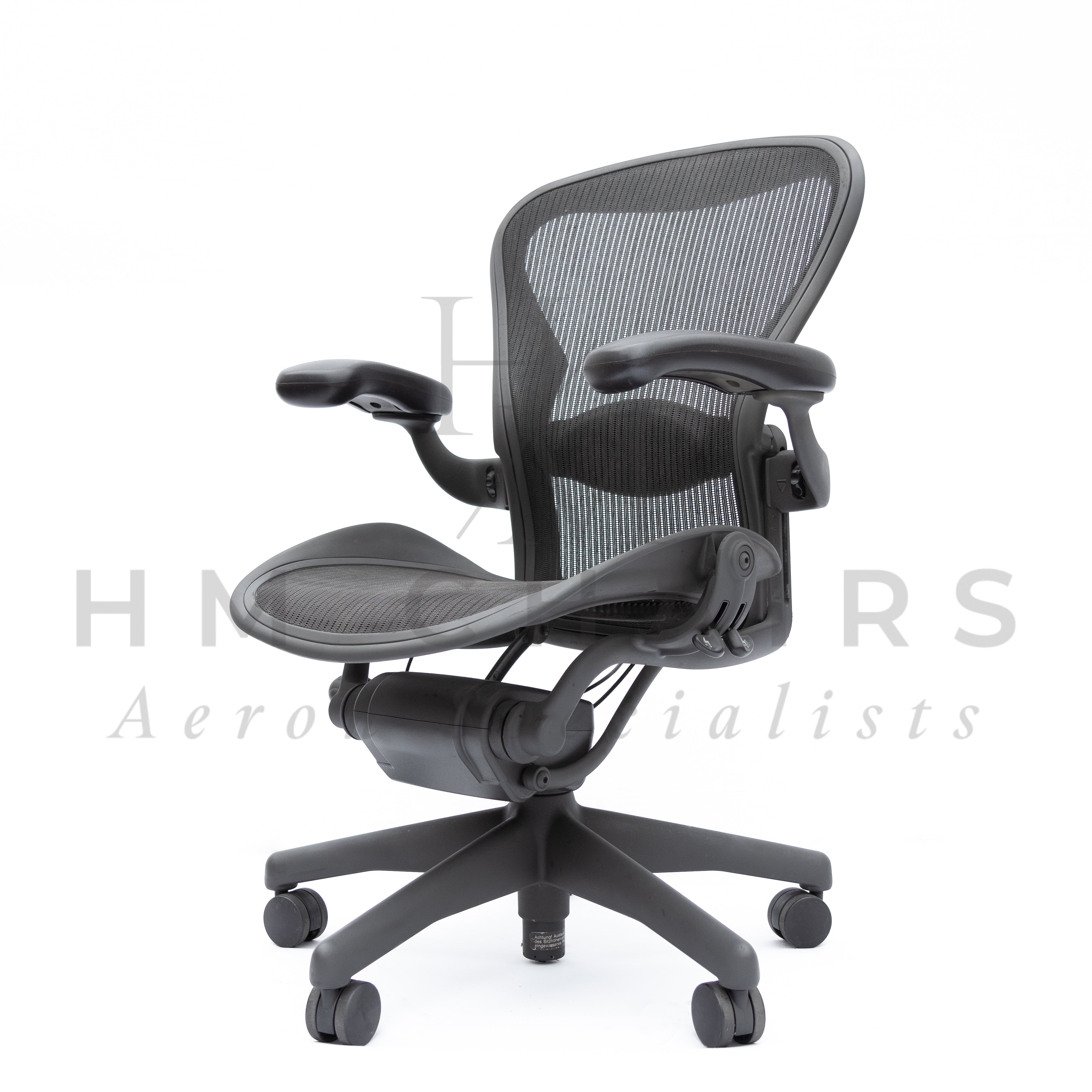 HermanMillerAeronLumbar-RollerArms-Graphite-LeftAngleFrontView-WM