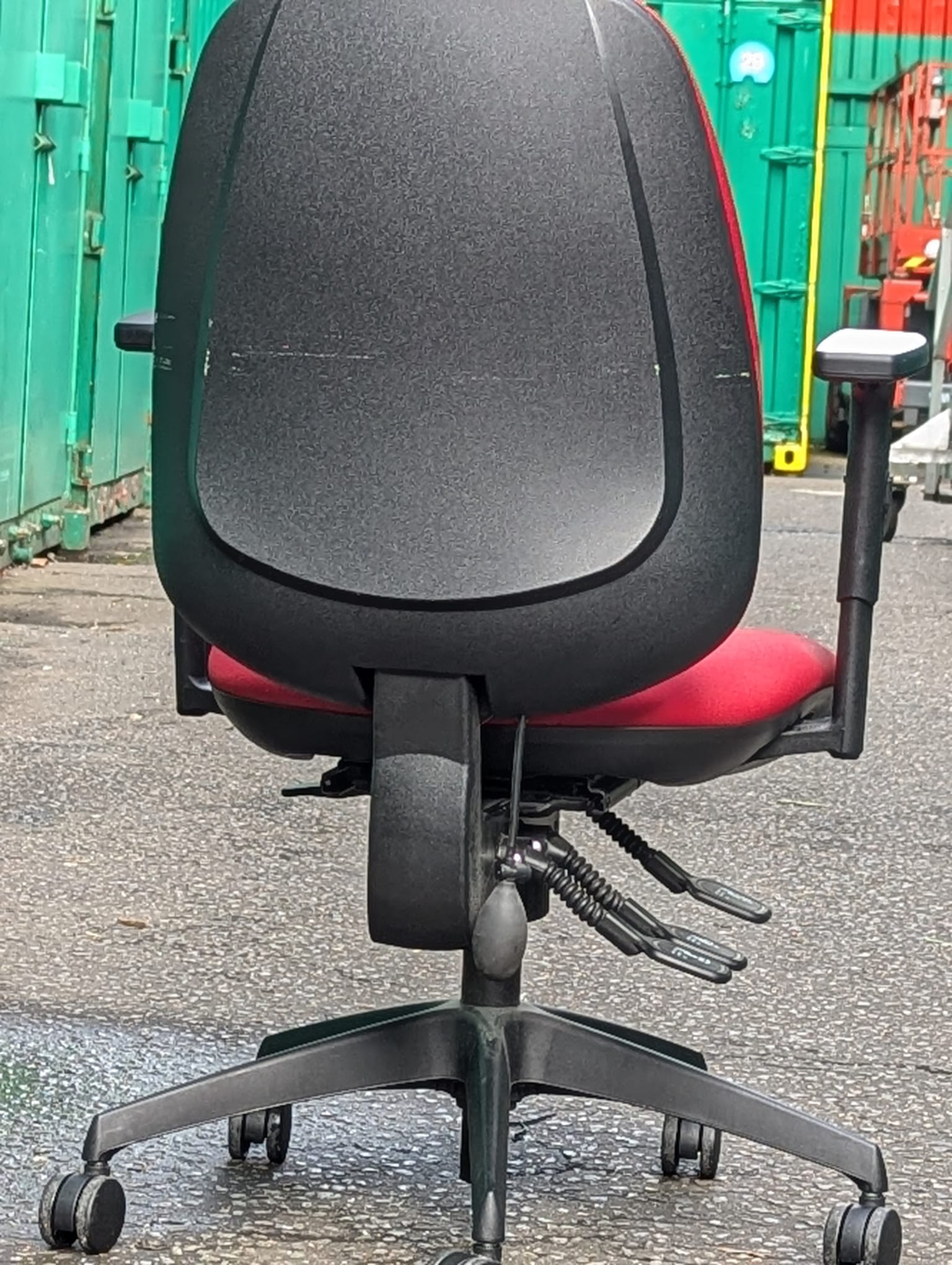 Red Swivel Chair Office Operator Task Chair Fully Loaded - Excellent - RRP £360