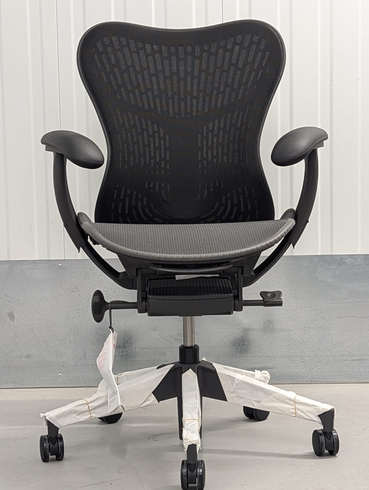 Herman Miller Mirra 2 Fully Loaded Office Chair with Butterfly Back Support - Graphite/Black BRAND NEW