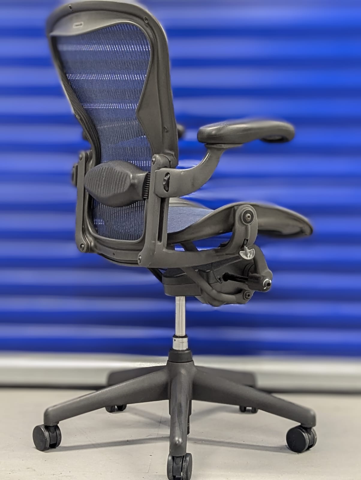 Herman Miller Aeron Lumbar Chair  - Size C - FULLY LOADED - (Blue Mesh)