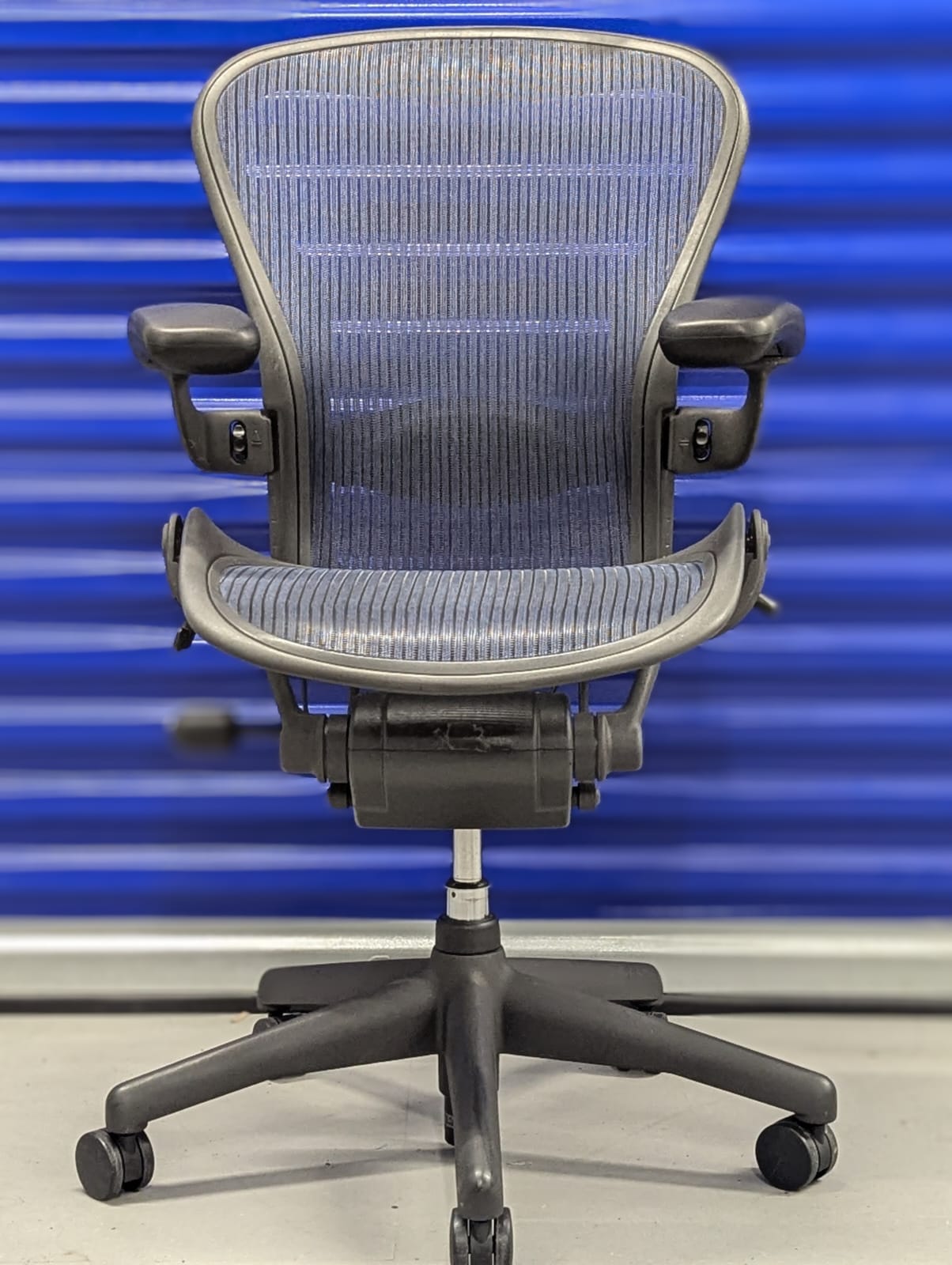 Herman Miller Aeron Lumbar Chair  - Size C - FULLY LOADED - (Blue Mesh)