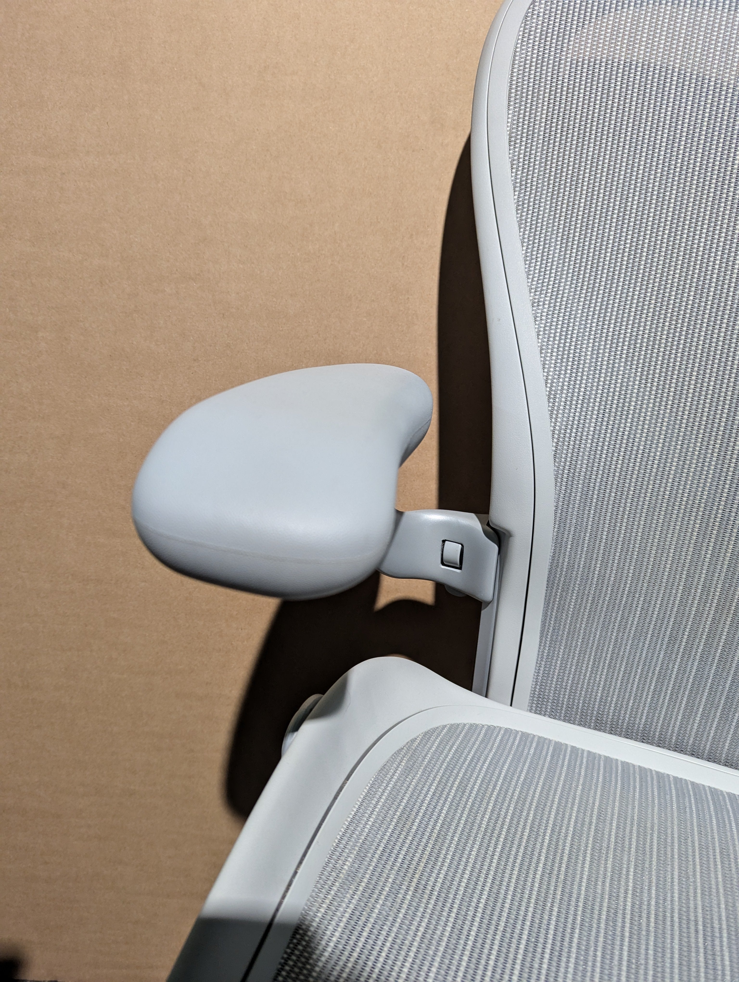 Herman Miller Aeron Remastered Posturefit SL Office Chair - Size C - FULLY LOADED (Mineral/Satin Aluminium)