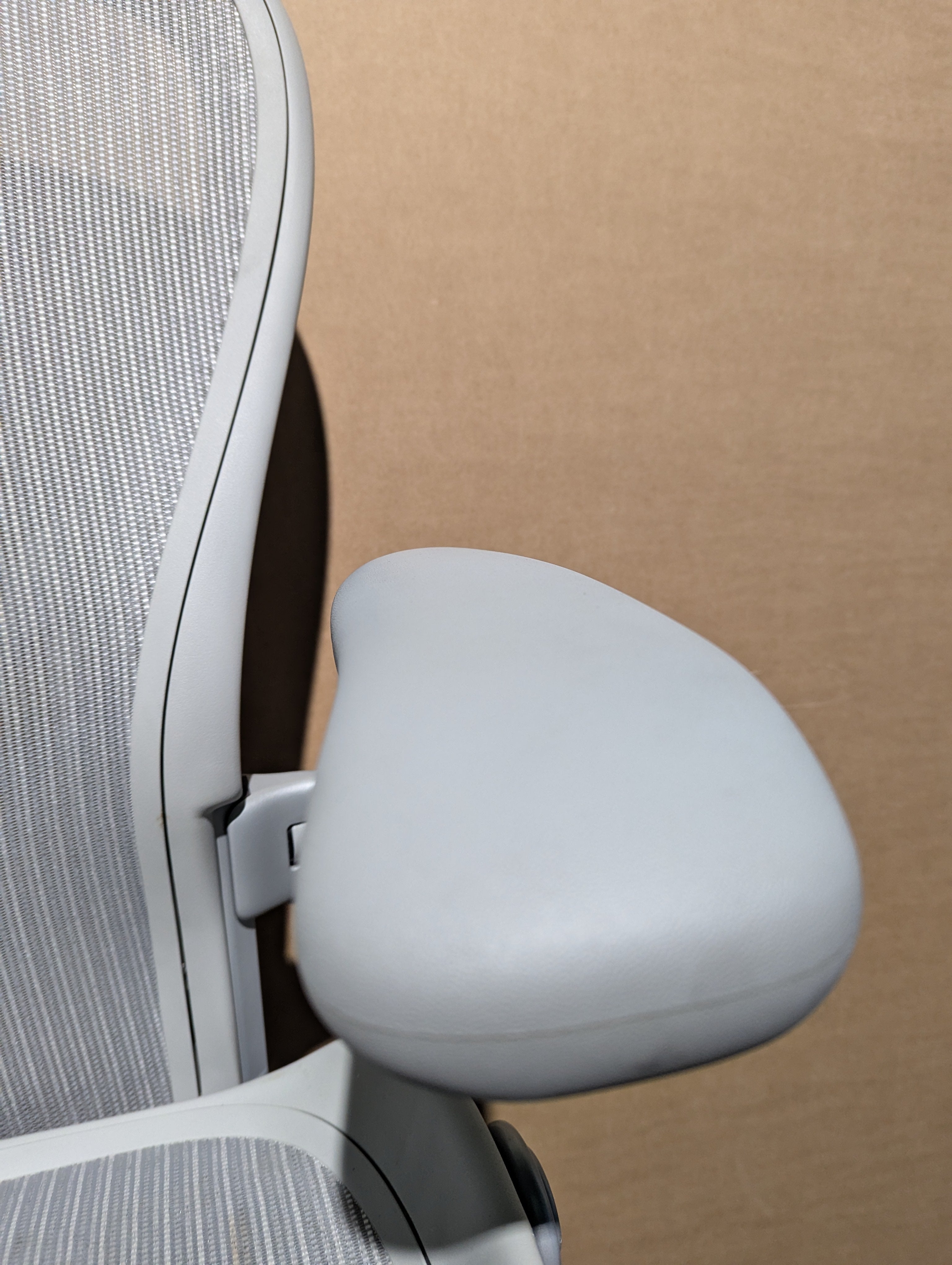 Herman Miller Aeron Remastered Posturefit SL Office Chair - Size C - FULLY LOADED (Mineral/Satin Aluminium)