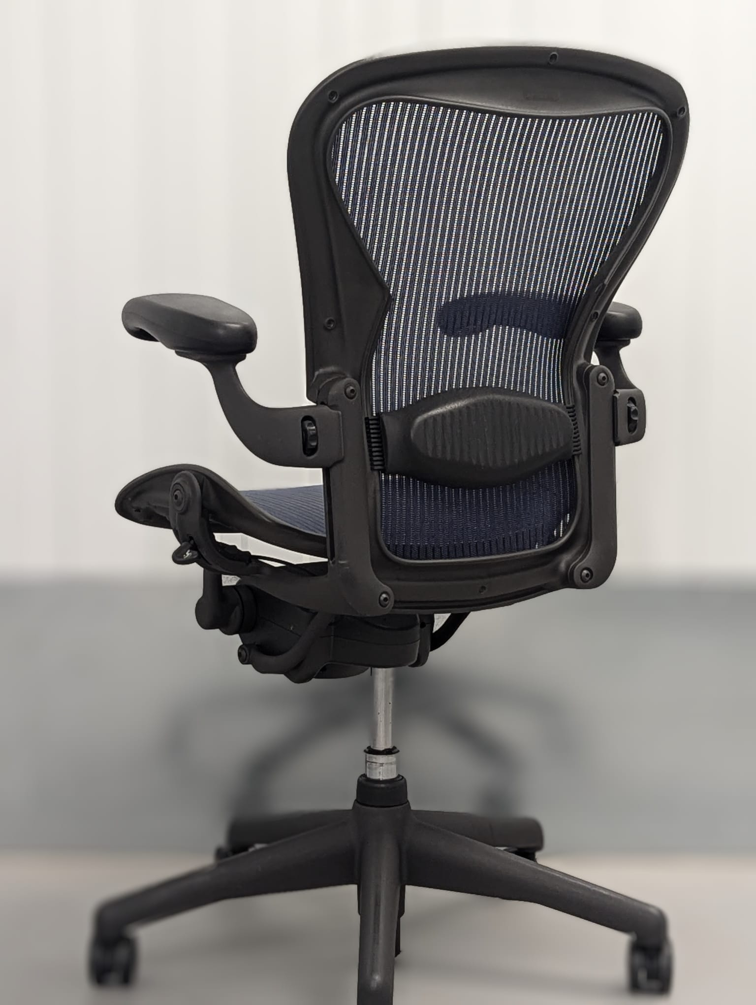 Herman Miller Aeron Lumbar Office Chair Blue - Size B - FULLY LOADED